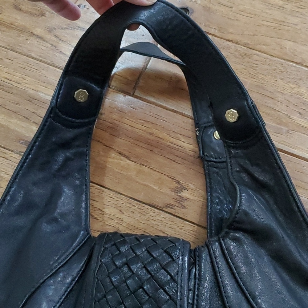Bill Blass black leather bucket hobo shoulder bag - Picture 4 of 12